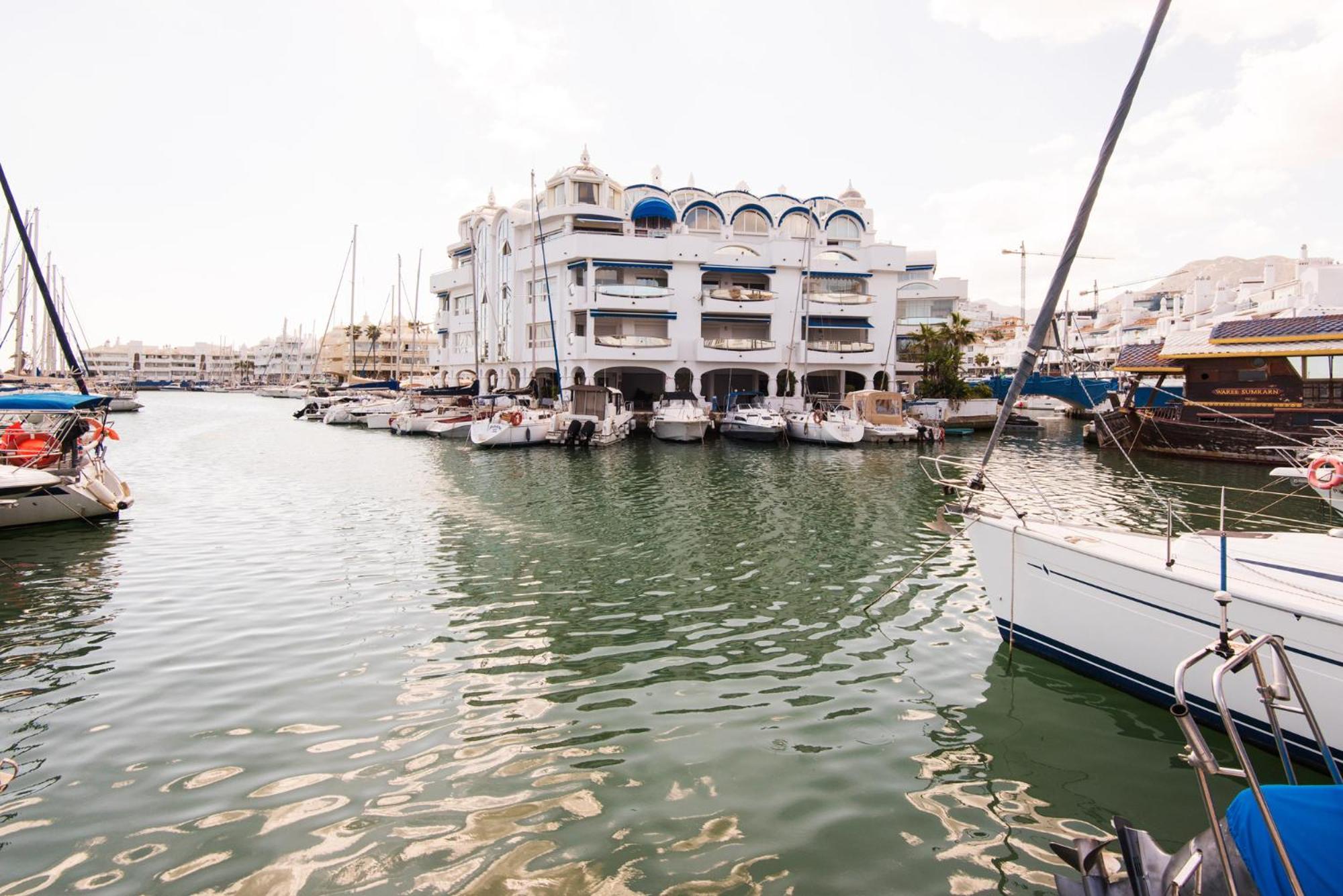 Apartmento En La Pequena Venecia, Puerto Marina Benalmádena Extérieur photo